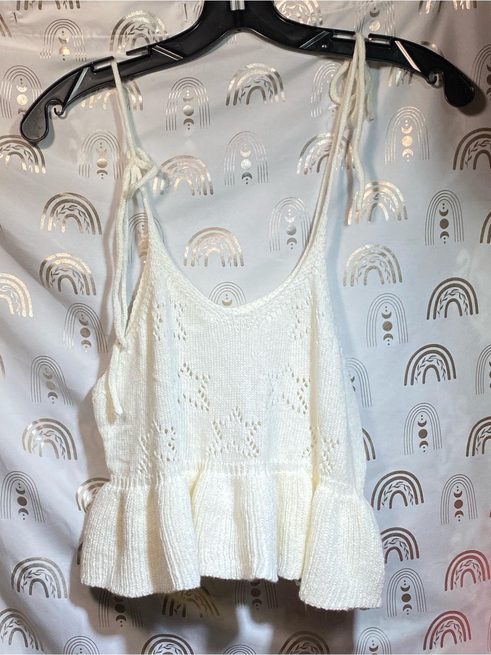 SHEIN Black Logo Tag on Cream Knit Garment
